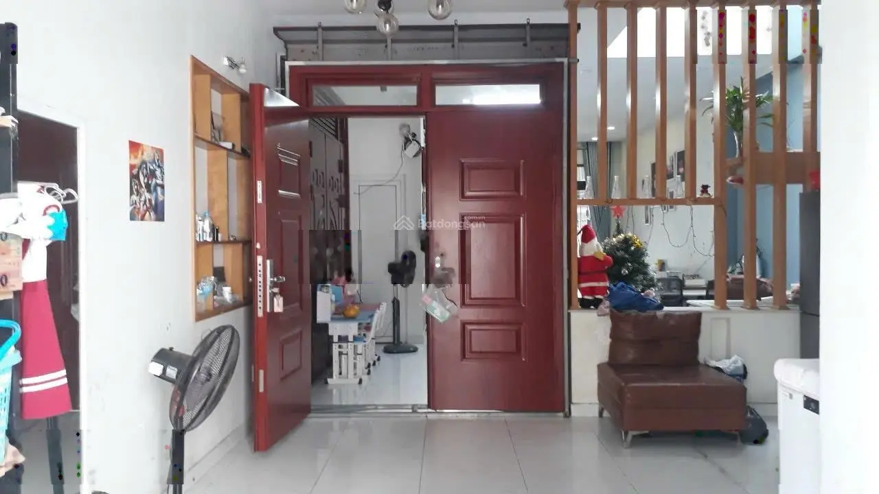 Nhà mặt tiền kinh doanh 1 trệt 1L ngay Nguyễn Hữu Cảnh, vừa ở vừa làm văn phòng Thuận An Bình Dương
