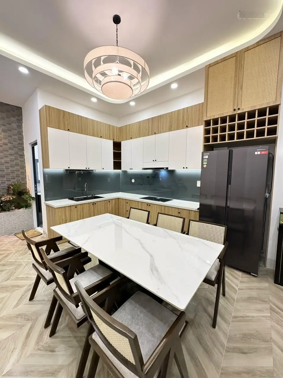 Bán nhà 3 tầng Đ. Trường Chinh, P14, QTB, DT: 4m x 16m, giá 12.5 tỷ TL