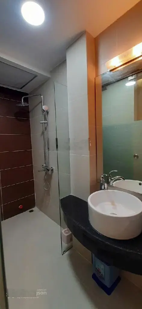 Bán Nhà Âu Cơ 46m 5 tầng 4.6m mật tiền, Dân xây chắc chắn thiết kế đẹp chỉ 9.5 tỷ