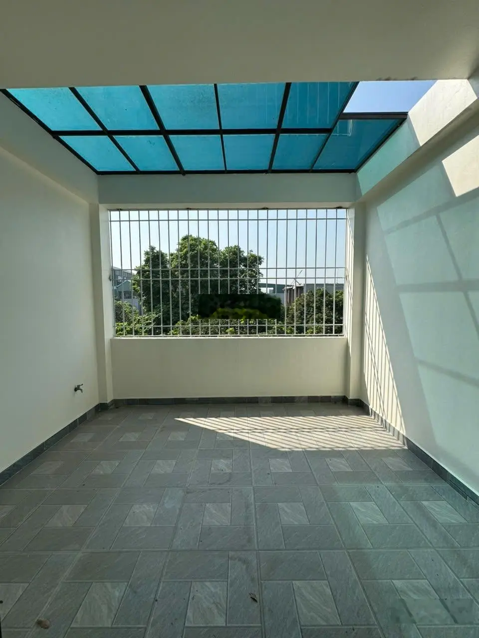 Nhận nhà mới đón tết 2025 - Phượng Đồng Phụng Châu. Nhà xây 3 tầng 39m2 ô tô đỗ sát - sẵn sổ đỏ