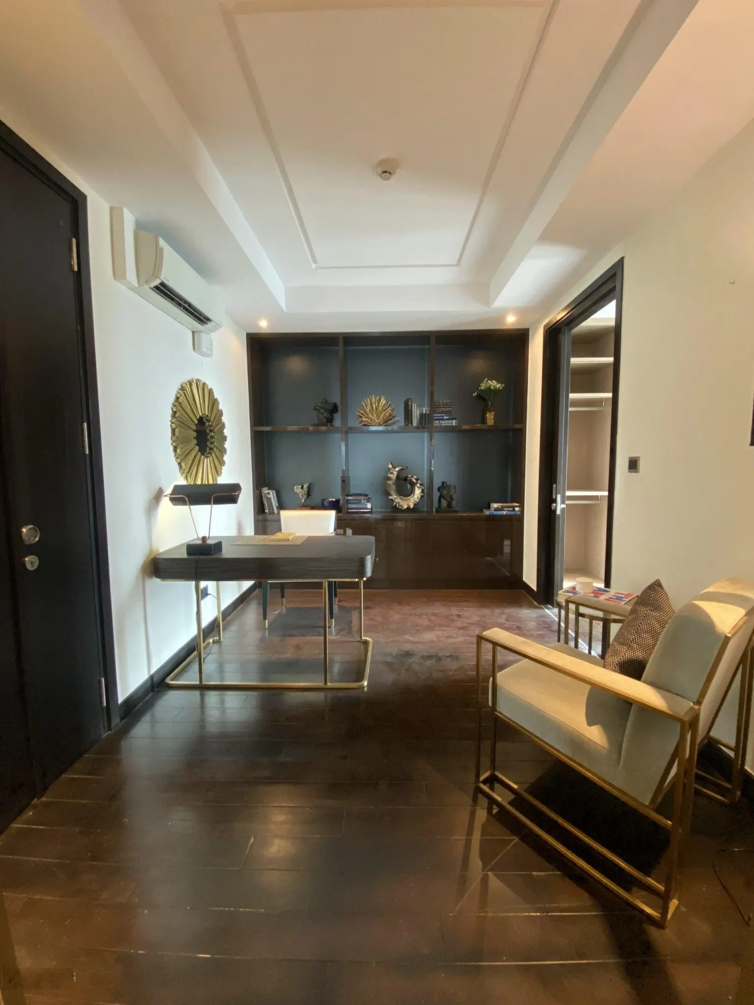 Bán căn hộ D1 MENSION, 608 Võ Văn Kiệt, Phường Cầu Kho, Quận 1 :