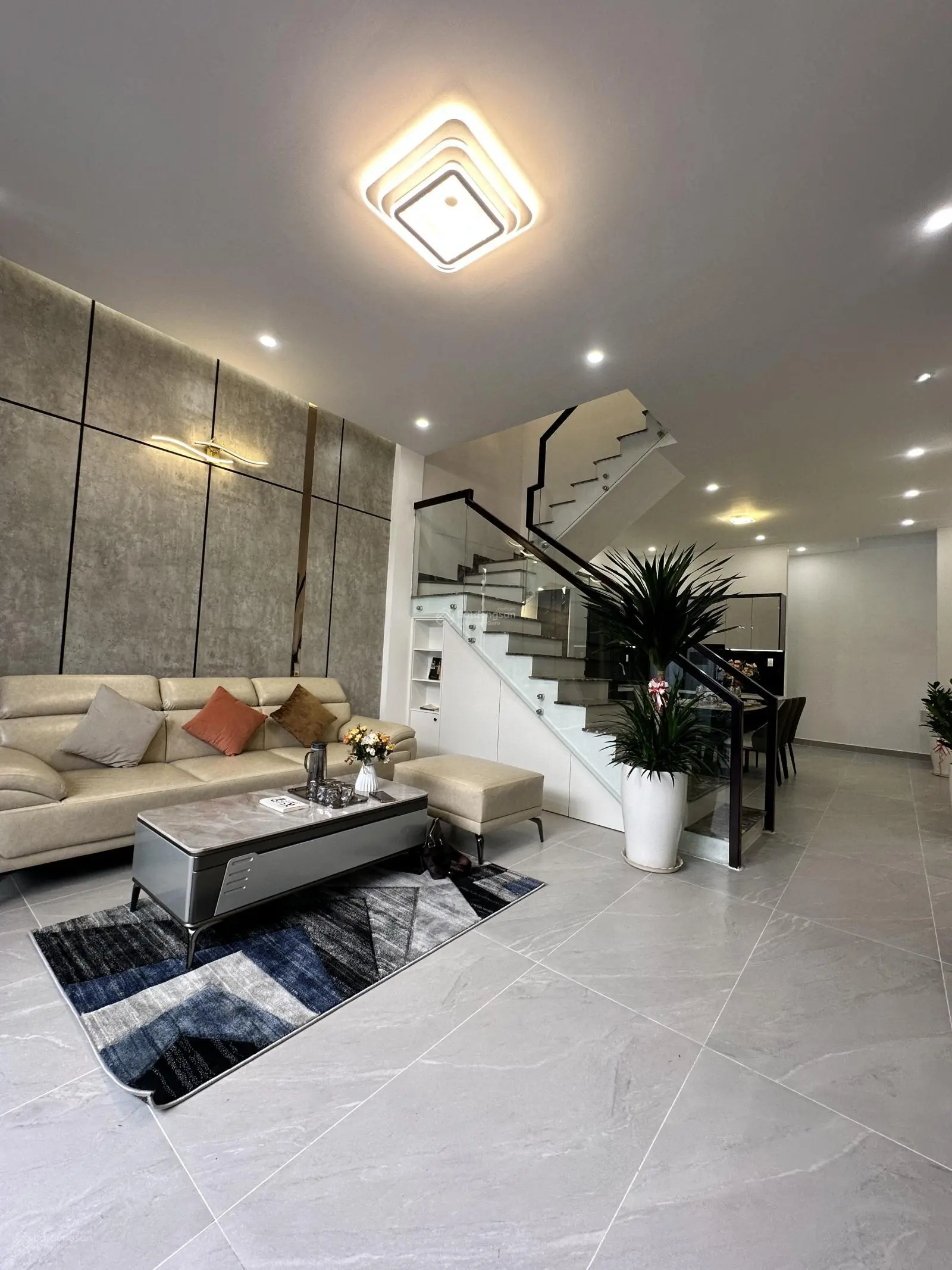 Bán gấp siêu phẩm nhà phố ngay đường 25HBC kế pvđ : 0933352944