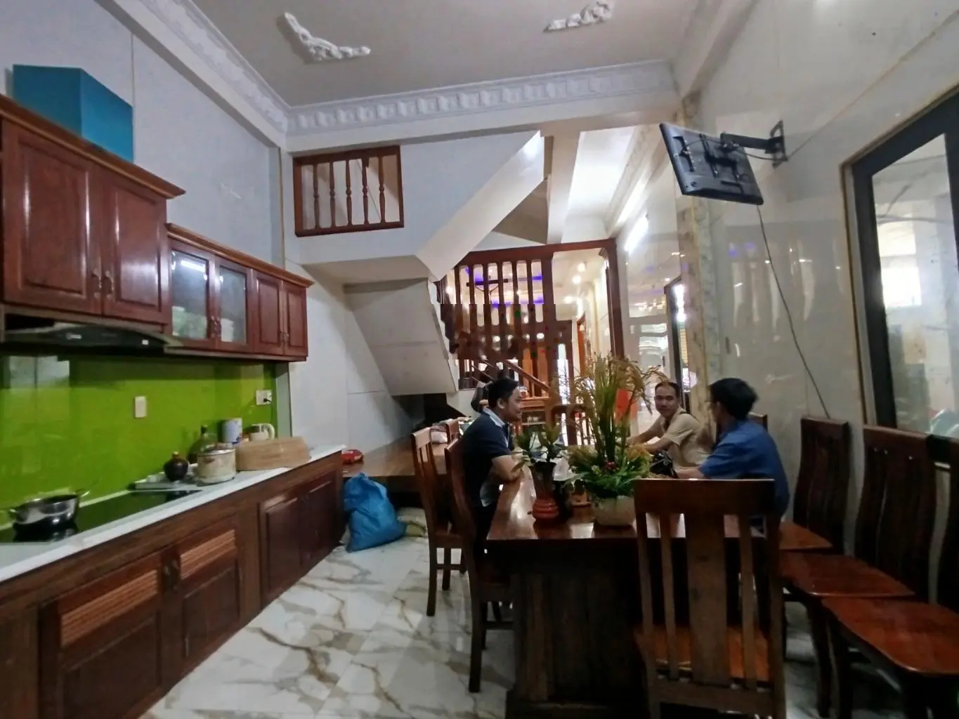 Tại cầu vượt gò dưa, kết nối đường tô ngọc vân, ql1k, bv thủ đức dt 12 x 21 =248,2m2, ....giá 10 tỷ