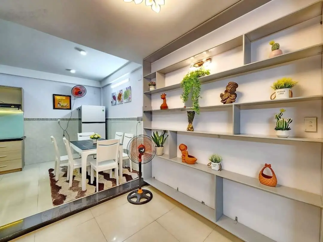 Giảm 1 tỷ! Bán nhà 4 tầng 72m2 Hồ Xuân Hương, P.14, Bình Thạnh - 3tỷ270 sát mặt tiền 10m. Thuê 37tr
