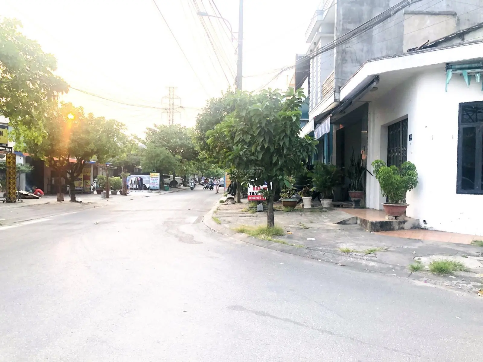 Bán nhà lô góc 2 MT kinh doanh Đoàn Phú Tứ và Bạch Thái Bưởi, sát chợ Hoà Khánh, Liên Chiểu