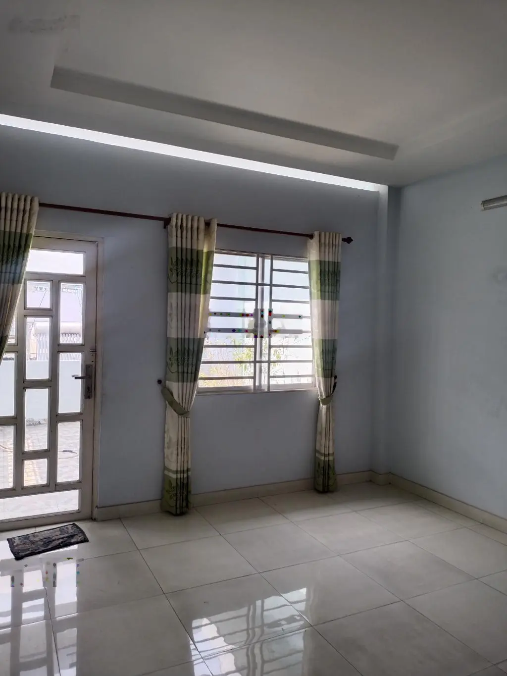 Bán nhà 4 tầng, đường 6 mét thông, diện tích : ngan 4 mét _ dài 14 mét. Giá 6 tỷ 800 thương lượng