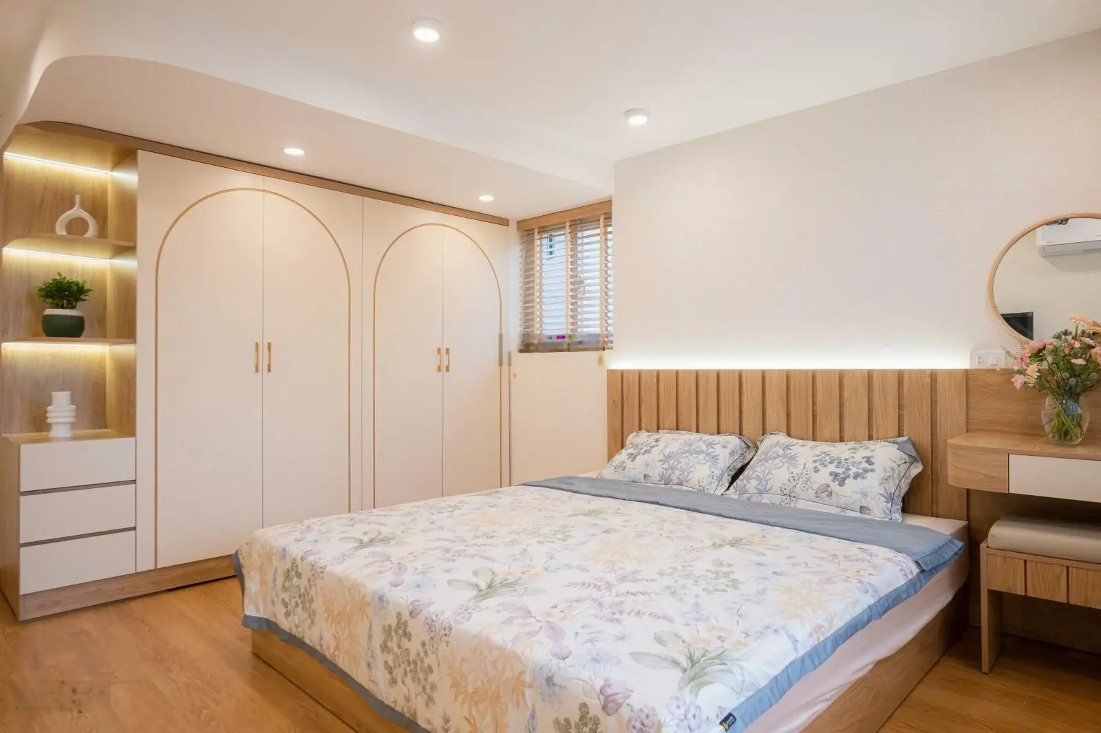 Bán căn hộ Duplex Mỹ Cảnh 3 phòng ngủ, 116m2, nhà đẹp full nội thất
