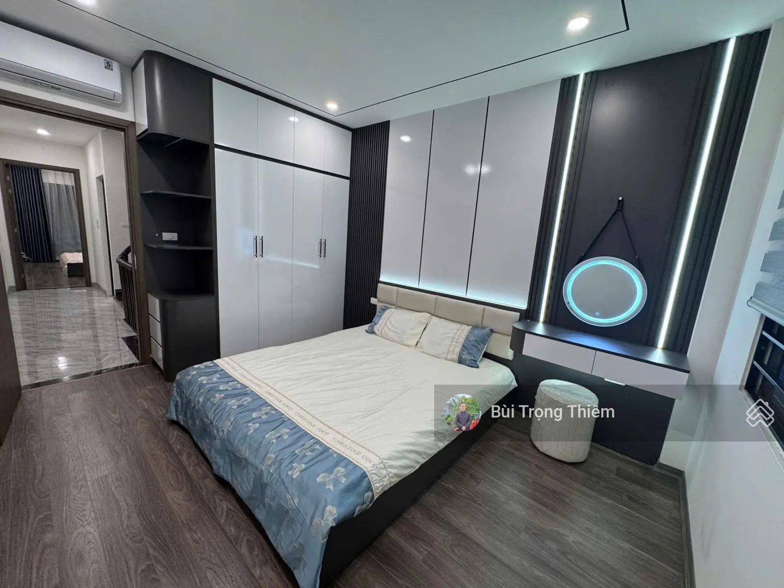 Bán nhà riêng 4 tầng 50m2 mới cứng sài đồng, long biên mặt ngõ thông 4 phòng ngủ full nội thất