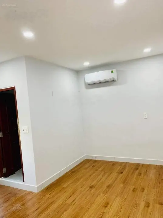Chính chủ bán nhà cấp 4 DT 80m2 giá 1tỷ850 đường Song Hành gần chợ Tân Hiệp Hóc Môn sổ hồng riêng