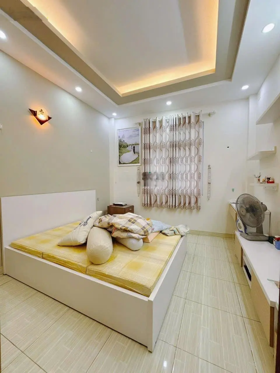 Nhà đẹp 4 tầng, DT 44m2, hẻm thông đẹp, Khánh Hội Quận 4