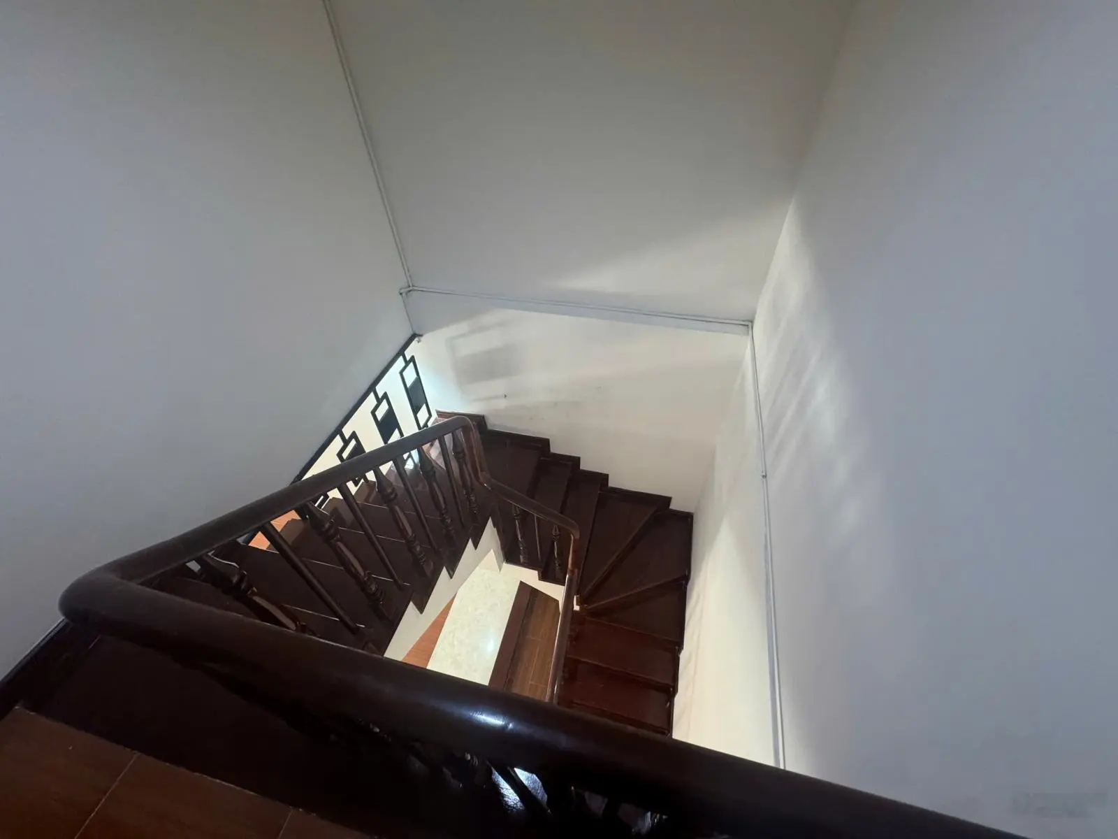 Cực hiếm khu đại học luật hcm, 5,6x16, 90m2, 3pn, đường 8m. giá chỉ 9tỷ ( tl), shr hoàn công chuẩn.