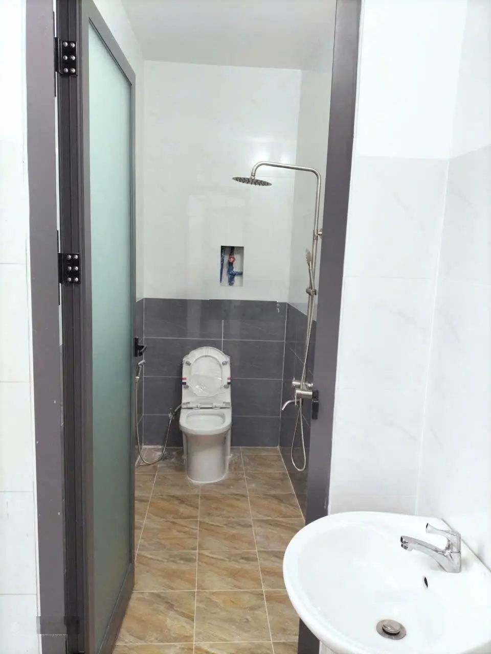 Chính chủ bán nhà trệt lầu điện máy Mỹ Hạnh 520tr bao công chứng
