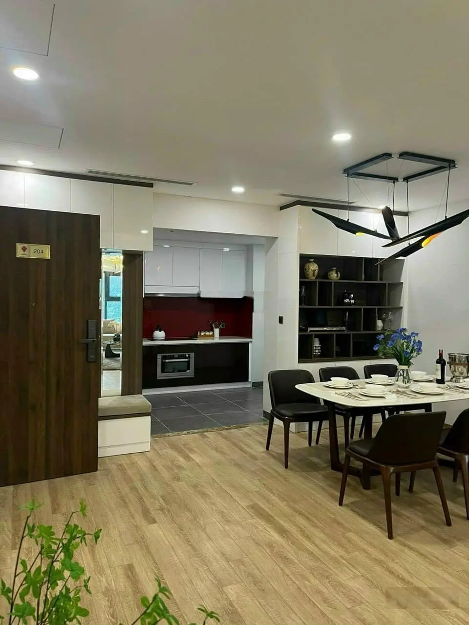 Chính chủ bán căn góc, 2 mặt thoáng thiết kế 3 PN tại Hà Nội Paragon. Giá 7,2 tỷ, diện tích 140m2