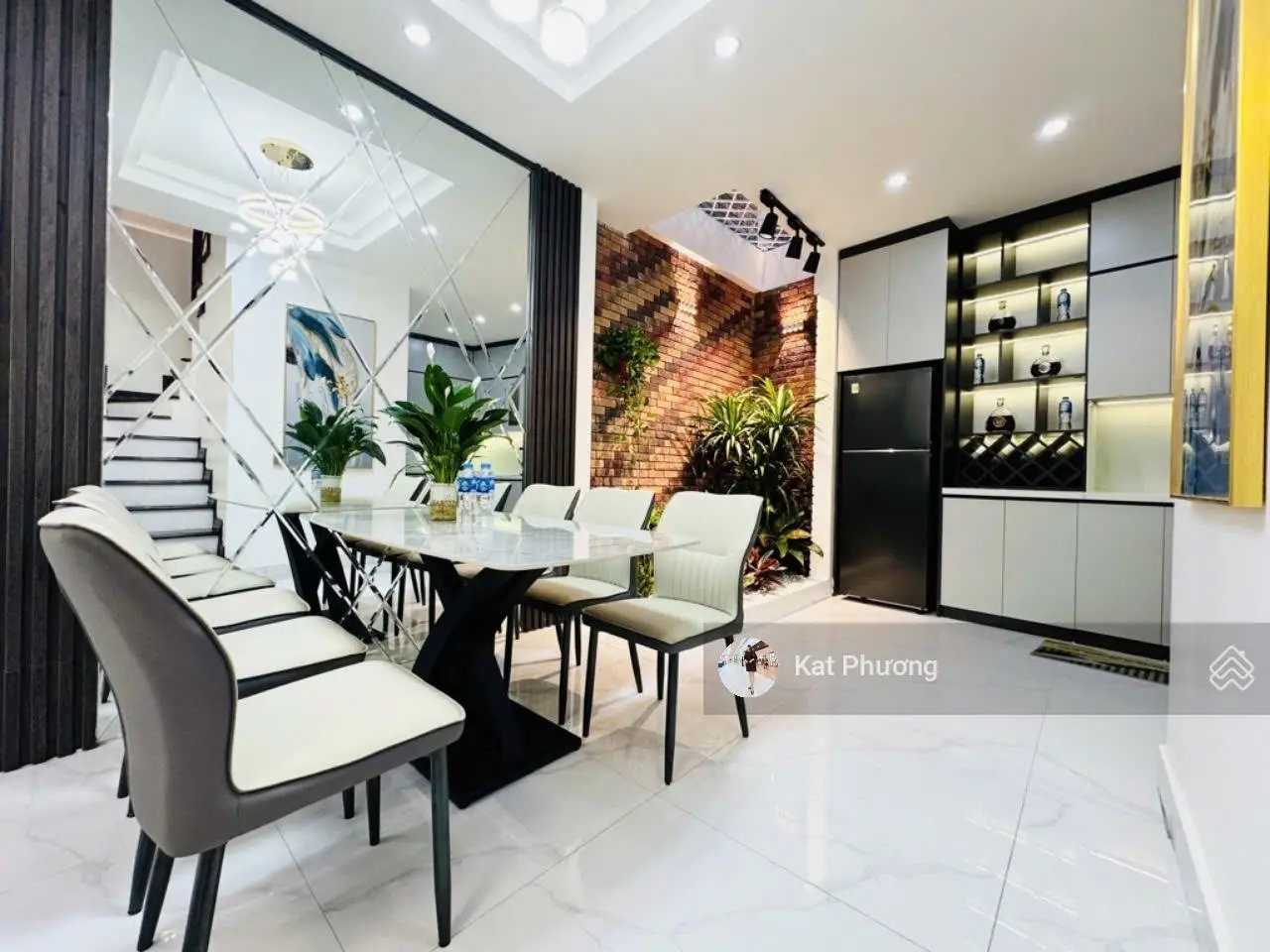 4 tầng - 67m2 ngang 4.5m - HXH nhà hẻm 391 Sư Vạn Hạnh khu vip Q10 - kế vạn hạnh mall - nhỉnh 10tỷ