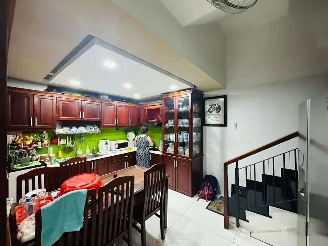 Chính chủ bán gấp nhà Trần Tuấn Khải,Quận 5-Giá 3,67tỷ/68m2(4x17m), sổ sẵn. Đang cho thuê 21tr/th