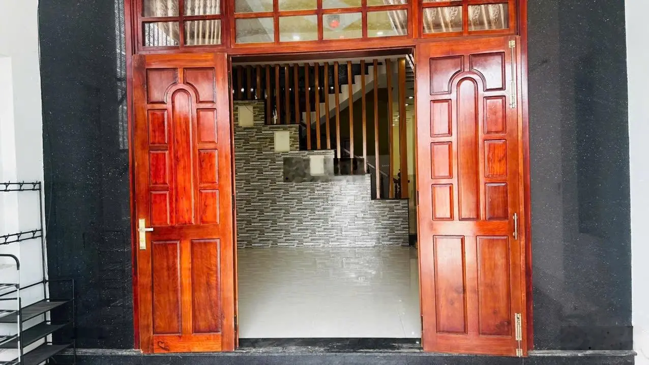 Bán nhà 2 MT, đường Trần Khát Chân, Vĩnh Hoà, DT 105m2, hướng Đông Bắc, đường 20m - giá 6,7 tỷ
