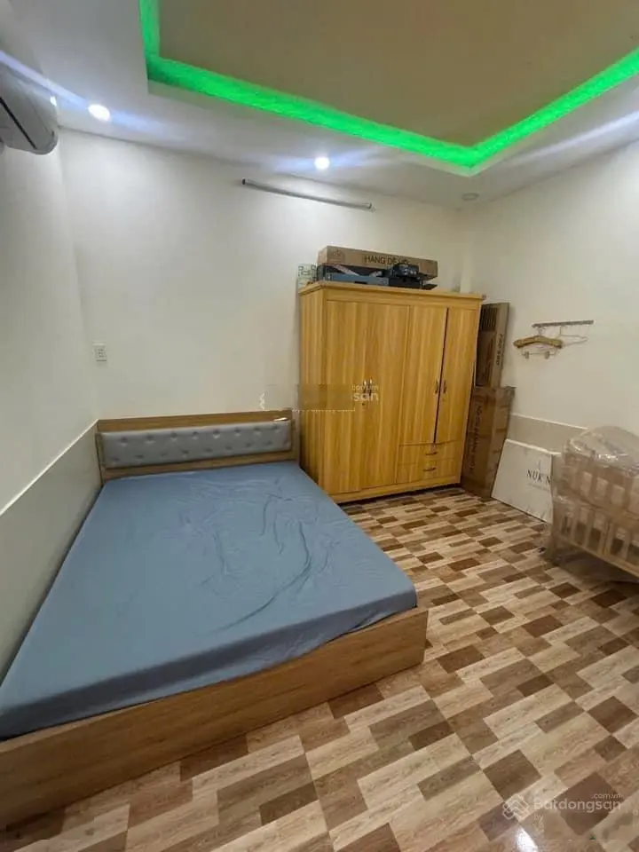 Kẹt tiền bán gấp căn nhà gần chợ Phú Lạc, Trịnh Quang Nghị, đang cho thuê 8 tr 1 tháng, giá 1 tỷ050