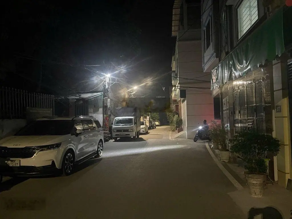Bán nhà 45m2-6tầng-7.9ty-nhà dân xây - 3 mặt thoáng - 6 tầng thang má oto tránh -kim chung hoài đức