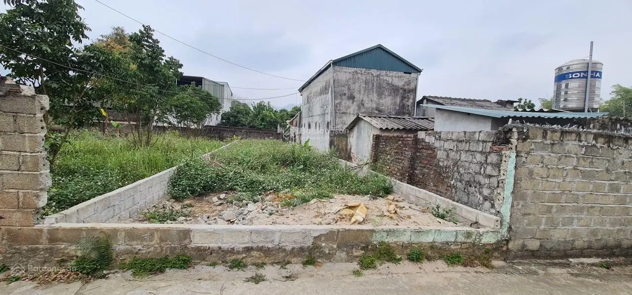 Cần bán 118,5m2 đất thổ cư 2 mặt tiền giá siêu rẻ tại TP Hòa Bình, Hòa Bình