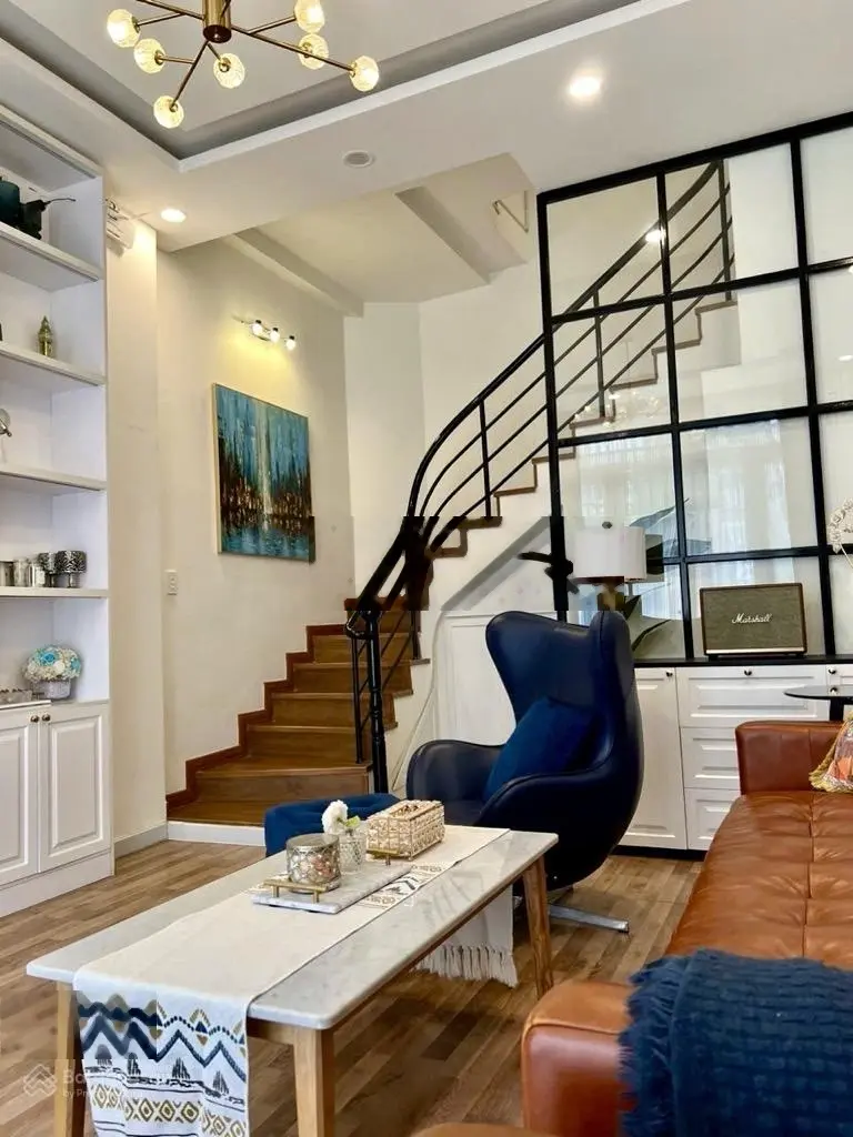 Hồ văn huê phú nhuận, 4 tầng btct hẻm xe hơi vị trí tuyệt đẹp, an ninh yên tĩnh, hiếm nhà bán