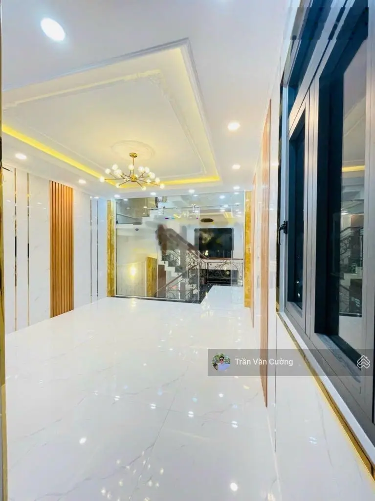 Nhà đẹp ngang hiếm 6m, oto vào nhà, full nội thất, HBC - Thủ đức, ra TTTM Gigamall 5p 11tỷ5