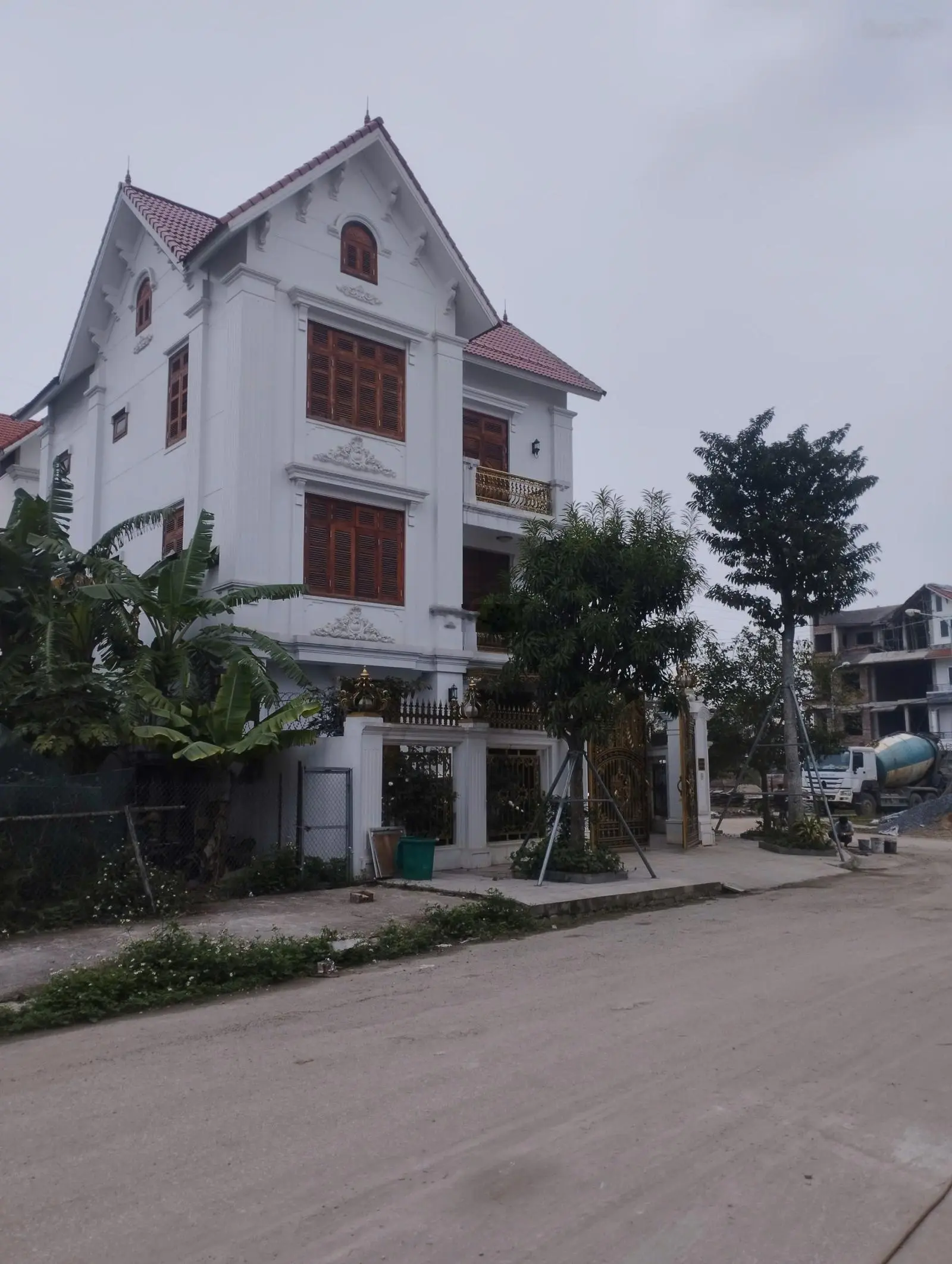 Bán BT Cenco5 Tân Lập. S 216m, MT 12m đã hoàn thiện. Giá thỏa thuận