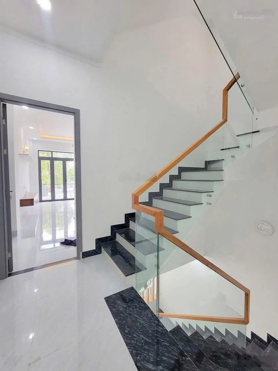 Bán nhà phố Bình Hoà giáp VSIP1 - Chợ 434 Tp Thuận An - Bình Dương
