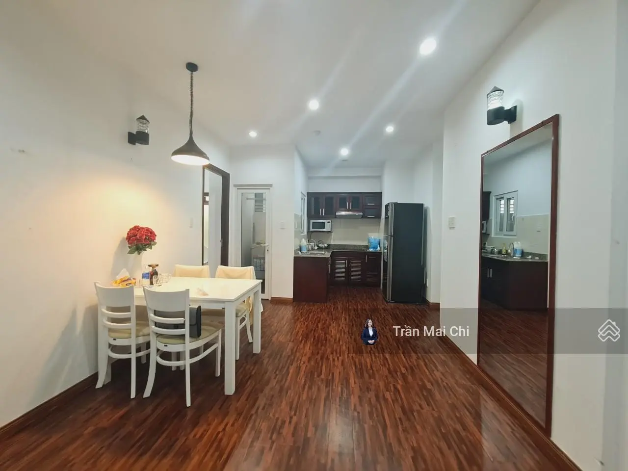Bán nhanh căn hộ Đà Nẵng Plaza, 16 Trần Phú, Đà Nẵng. Loại căn hộ 2 phòng ngủ, đầy đủ nội thất