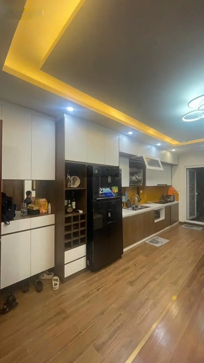 Bán gấp căn hộ 2PN 73m2 full đồ để ở, giá 3,55 tỷ Liên hệ: 0352051199