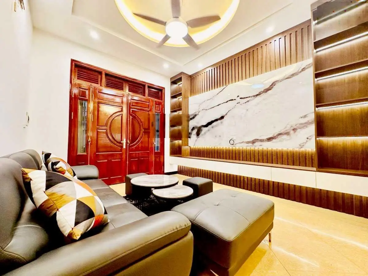 Bán nhà KV Tôn Đức Thắng - Cát Linh, ngõ 3m, nông, rộng, 36m2x 6 tầng. Giá 6.9 tỷ