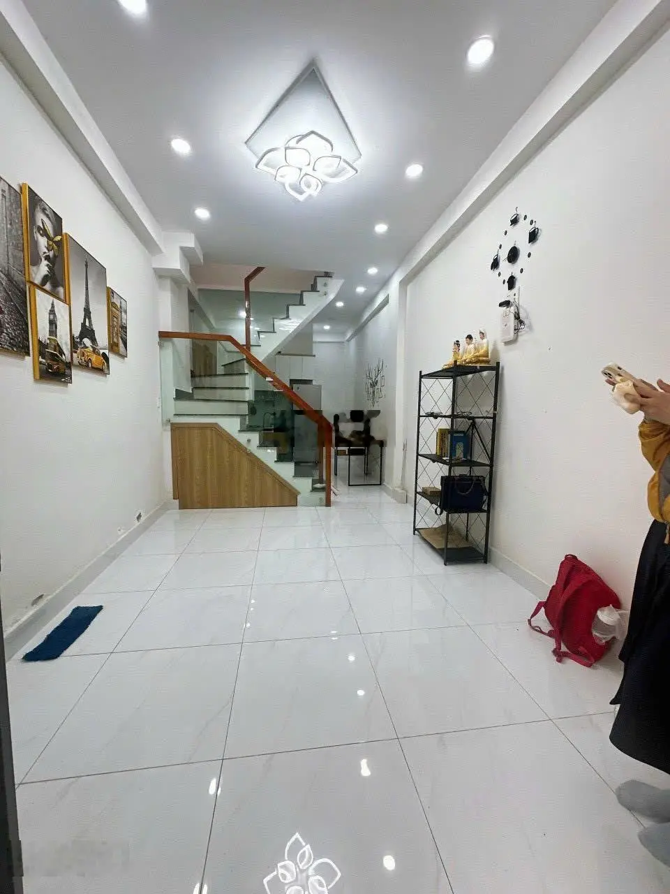 Nhà Bình Thạnh giá tốt, chỉ nhỉnh 4 tỷ, nở hậu, tặng full NT cho khách thiện chí. LH 0906 435 ***