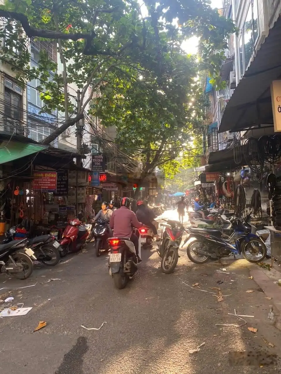 Bán nhà mặt phố Trần Văn Cao, Hai Bà Trưng, con phố kinh doanh,sầm uất, bất chấp các mặt hàng kd
