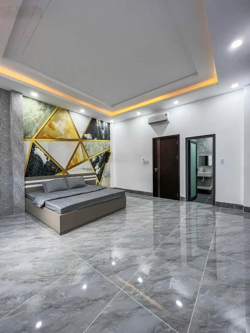 Bán nhà mới xây KDC Hồng Loan sổ hồng hoàn công