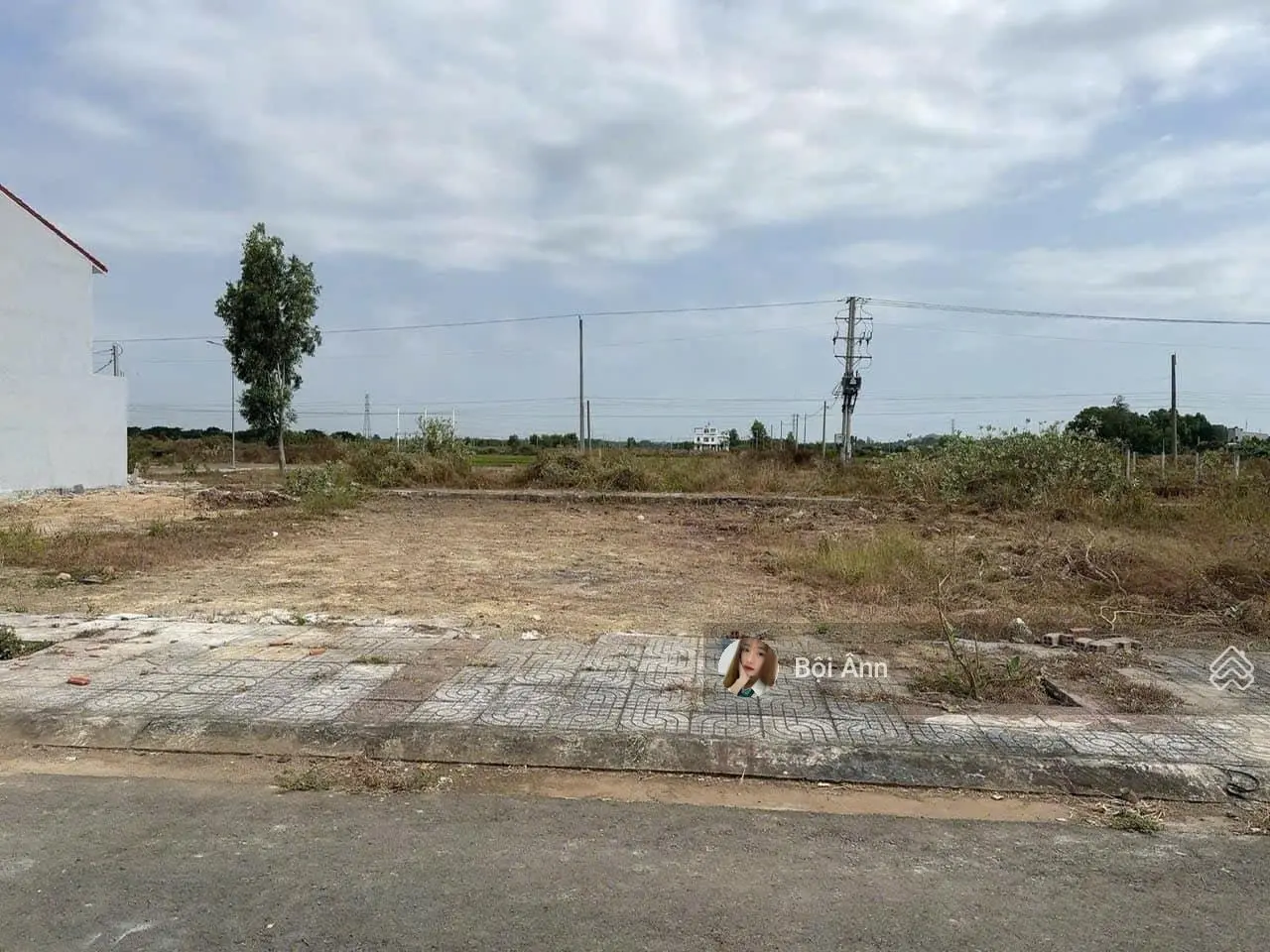 Bán đất mặt tiền Đ.Võ Văn Kiệt, P.2, TP.Sóc Trăng, Giá 640triệu/120m2 Thổ cư, Ngay Quân Khu 9. SHR