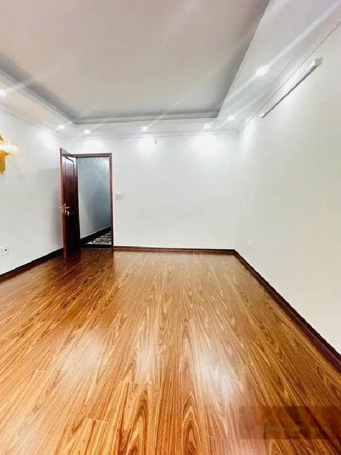 Bán nhà Yên Hòa, 51m2x5 tầng, 7 phòng ngủ, ngõ thông, gần phố. 9.25 tỷ