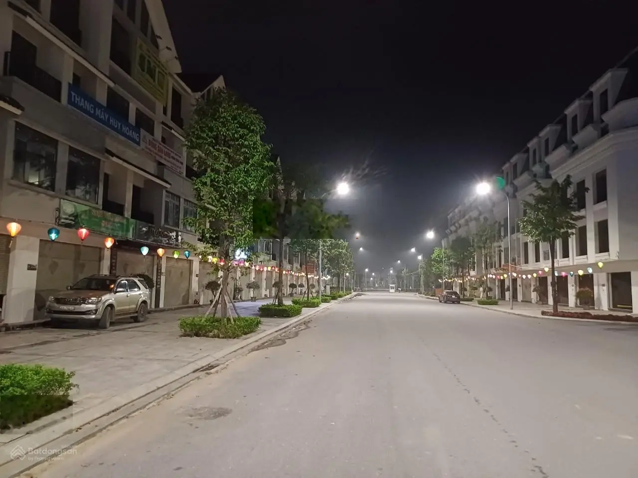 Bán nhanh căn đại lộ Hoàng Gia và thảo viên trục chính Hinode Royal Park 1x tỷ