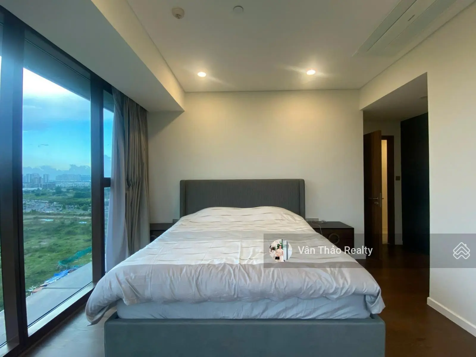 View trực diện sông + Landmark 81 - Căn hộ 4PN Metropole Thu Thiem full nội thất - 2p di chuyển Q1