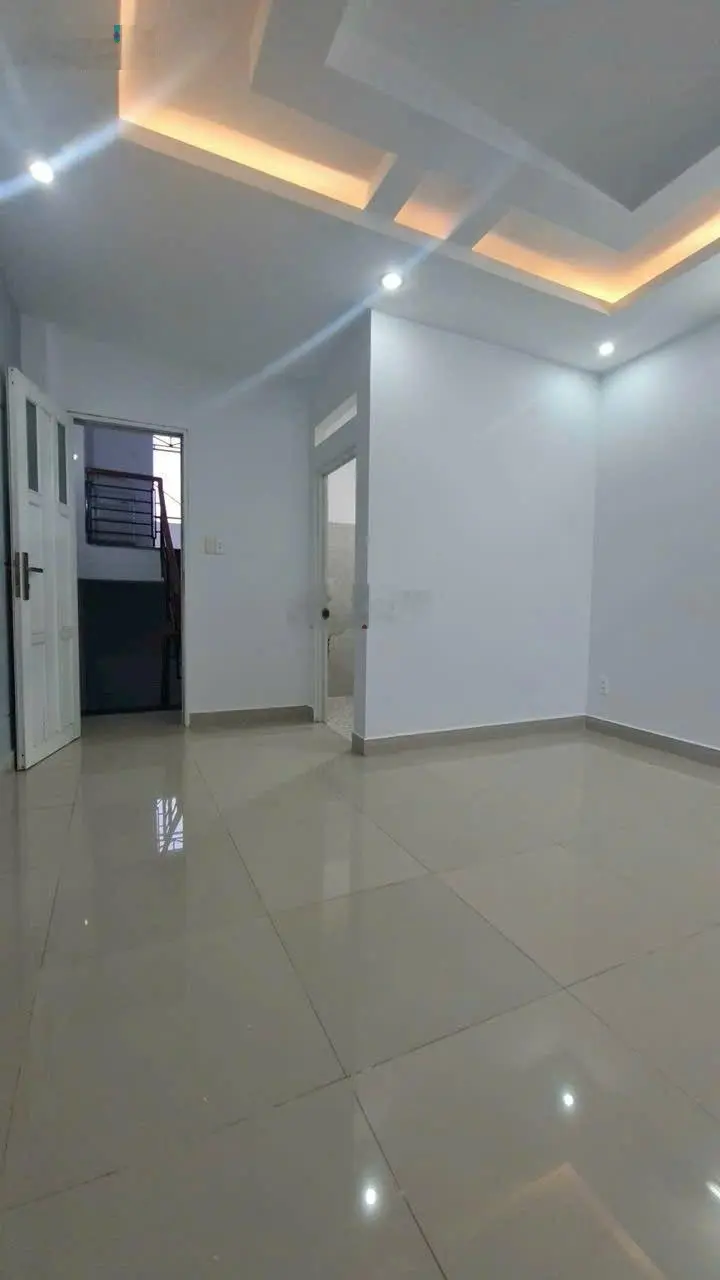 Bán nhà Tô Ngọc Vân, Q12 DT: 4 x 14.5m SHR, hoàn công đủ, xe hơi ngủ trong nhà. Vị trí đẹp