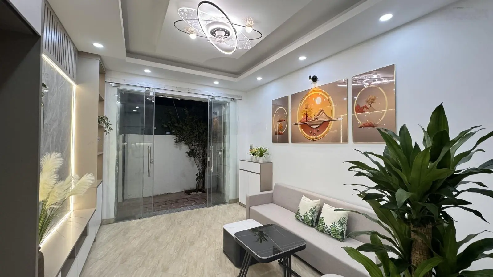 Chính chủ gửi bán nhà 5 tầng ở Hoàng Mai