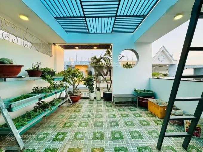 Cần bán gấp nhà ở Đ.Bông Sao, P.5, Q.8, DT:56,25m2(4,5mx12,5m). Giá 3tỷ25tr. HĐT 12tr/th