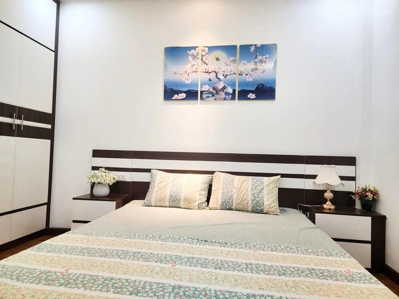 Liền kề mặt chợ, kinh doanh sầm uất, 110m2, 5 tầng, giá 25 tỷ, khu Đô Thị Văn Quán, Quận Hà Đông