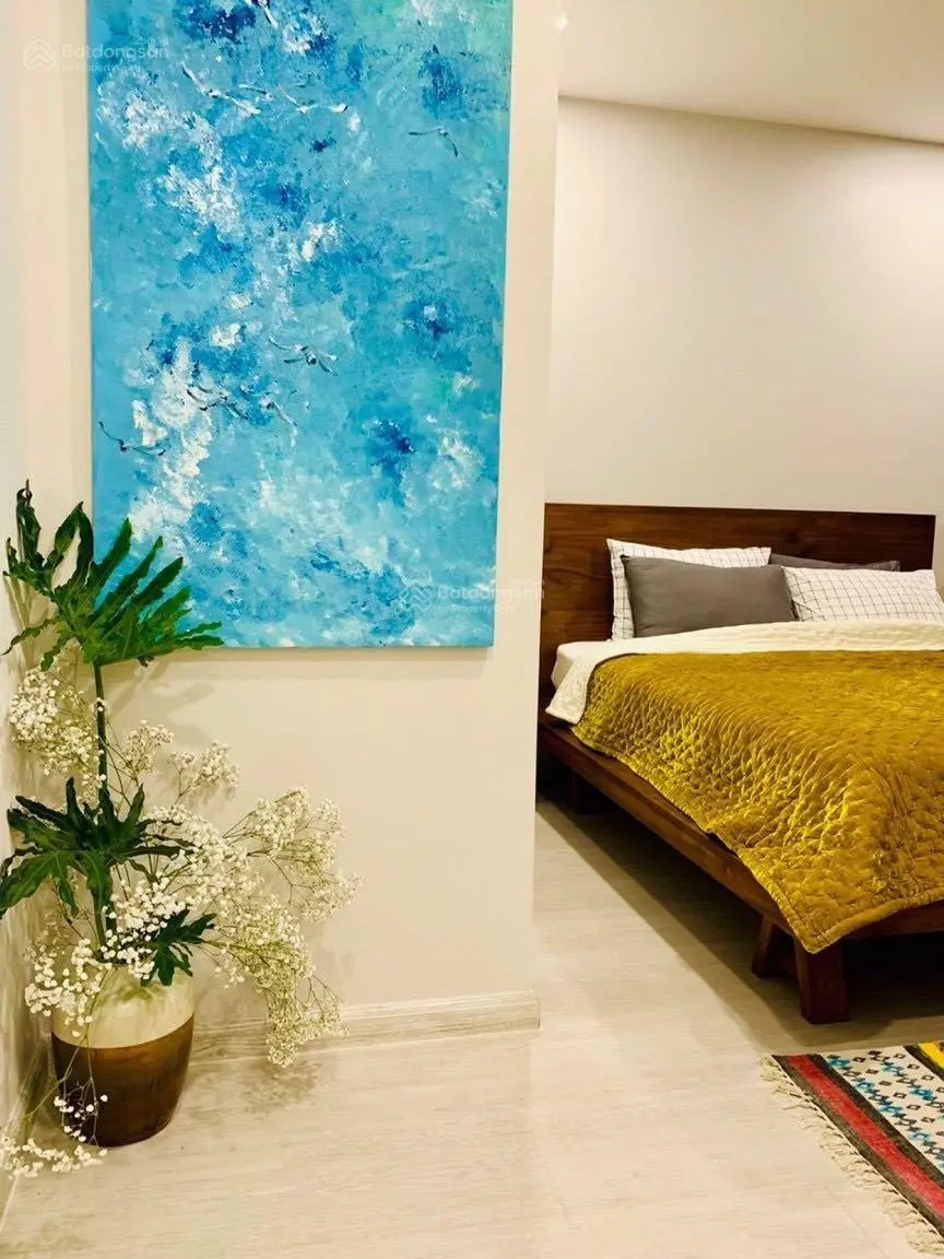 Kẹt tiền cần bán căn hộ quận 4 The Tresor 65 (m2) đầy đủ nội thất giá rẻ. LH: 0909 024 ***