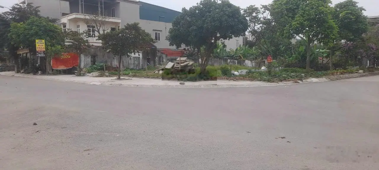 Biệt Thự Đầu Ve Trần Bình Trọng