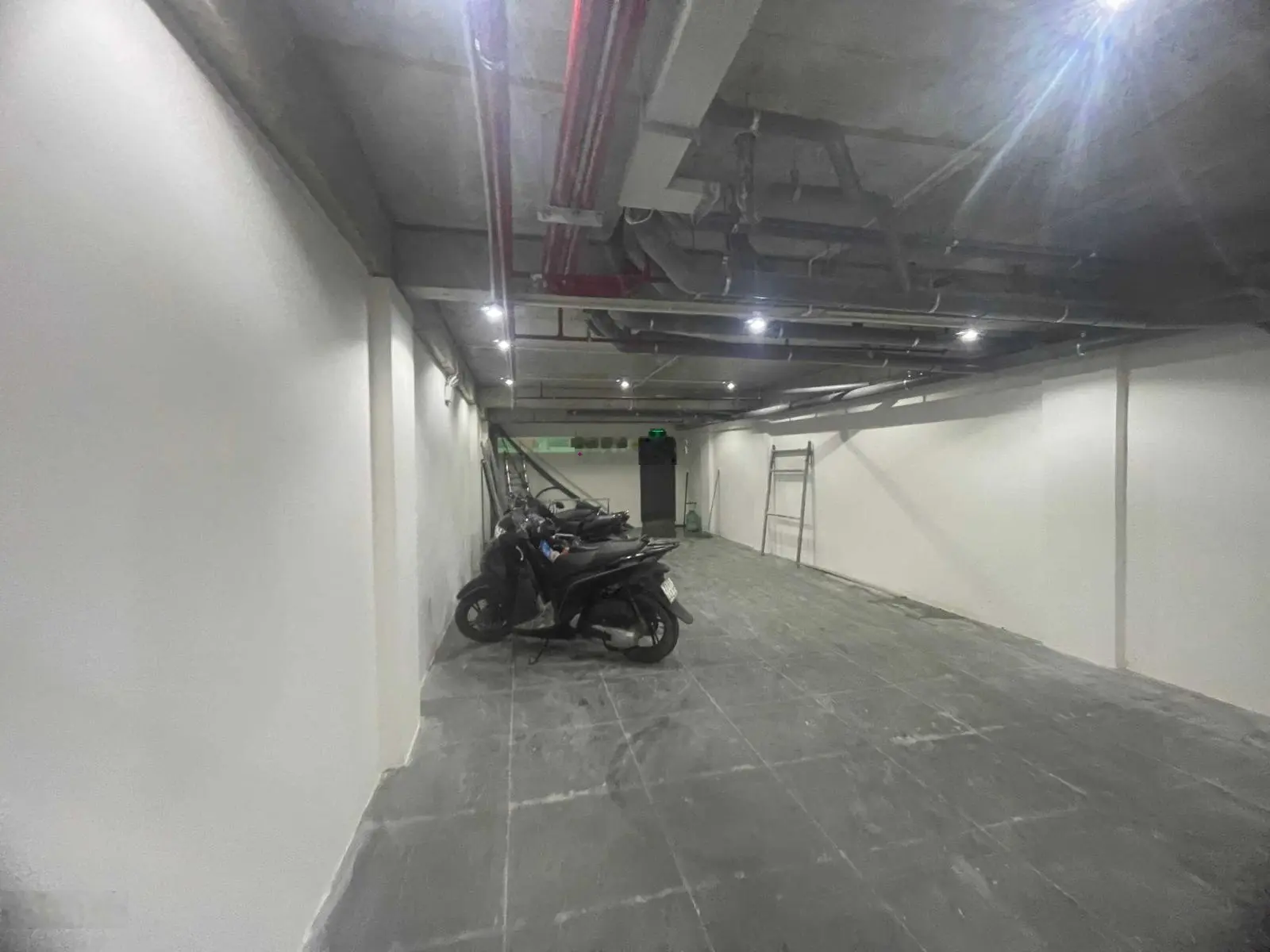 Bán tòa căn hộ 7 tầng 145m2 30 phòng mới 100% sát Nguyễn Hữu Thọ doanh thu 120tr/tháng chỉ 14,x tỷ