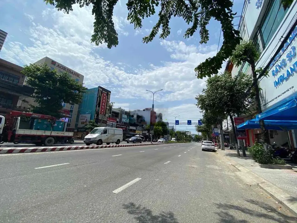 Nhà 2 tầng mặt tiền Nguyễn Tri Phương ngay ngã 4 Ng Văn Linh 8ty2
