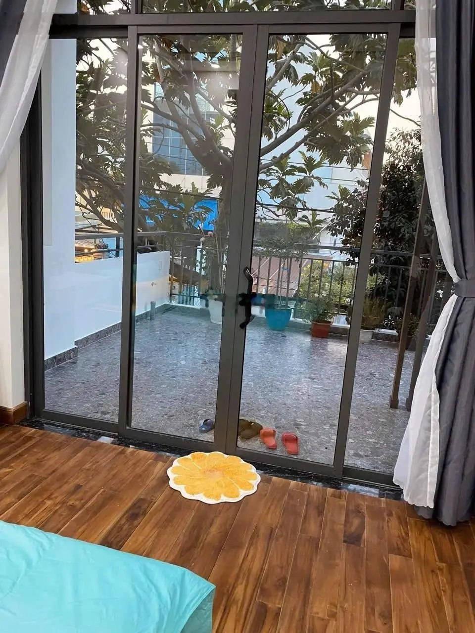 Nhà đẹp mặt tiền hàn thuyên - hiếm chủ bán