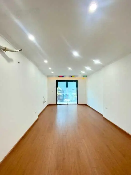 MP Chùa Quỳnh Thanh Nhàn 7 tầng thang máy ô tô tránh kinh doanh mọi loại hình nhỉnh 15 tỷ