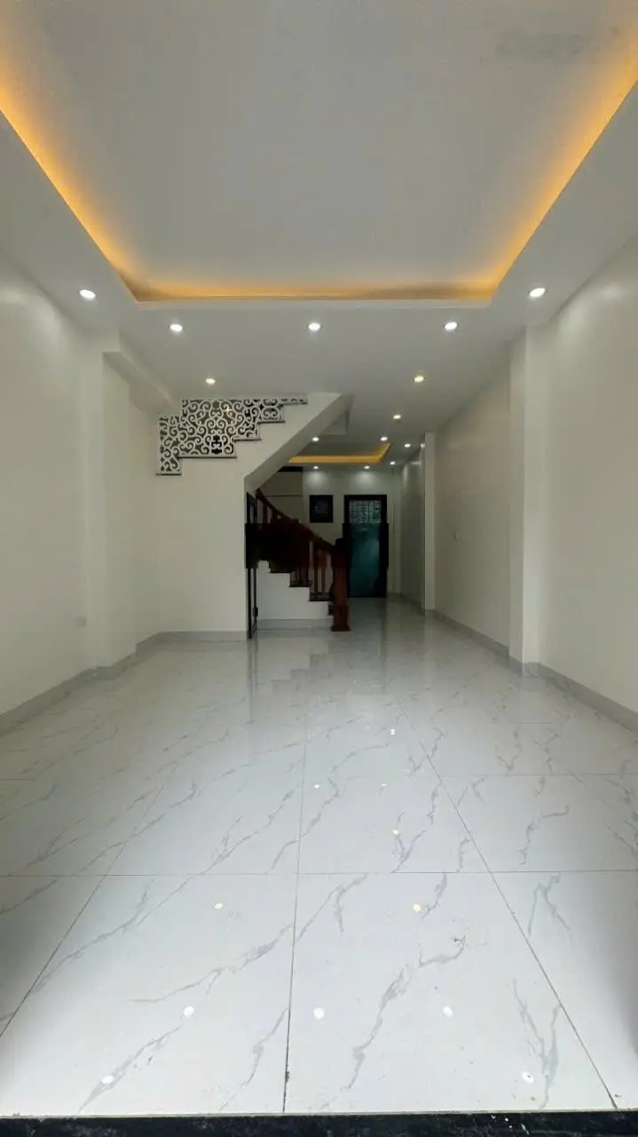 Bán nhà 4Tx45m2 chỉ 3.4 tỷ. Ô tô đỗ gần chợ, trường học. Giáp QL6, cầu Mai Lĩnh mở rộng. 0966929600