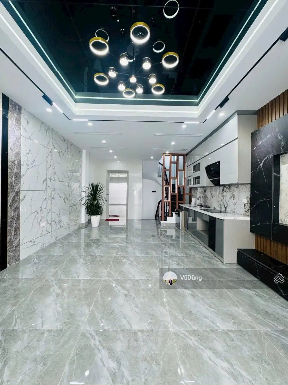 Bán nhà phân lô Phúc Đồng 918, Long Biên DT 50M2, 8 Tầng, MT 4.3M, Vỉa hè, ô tô tránh, lô góc.