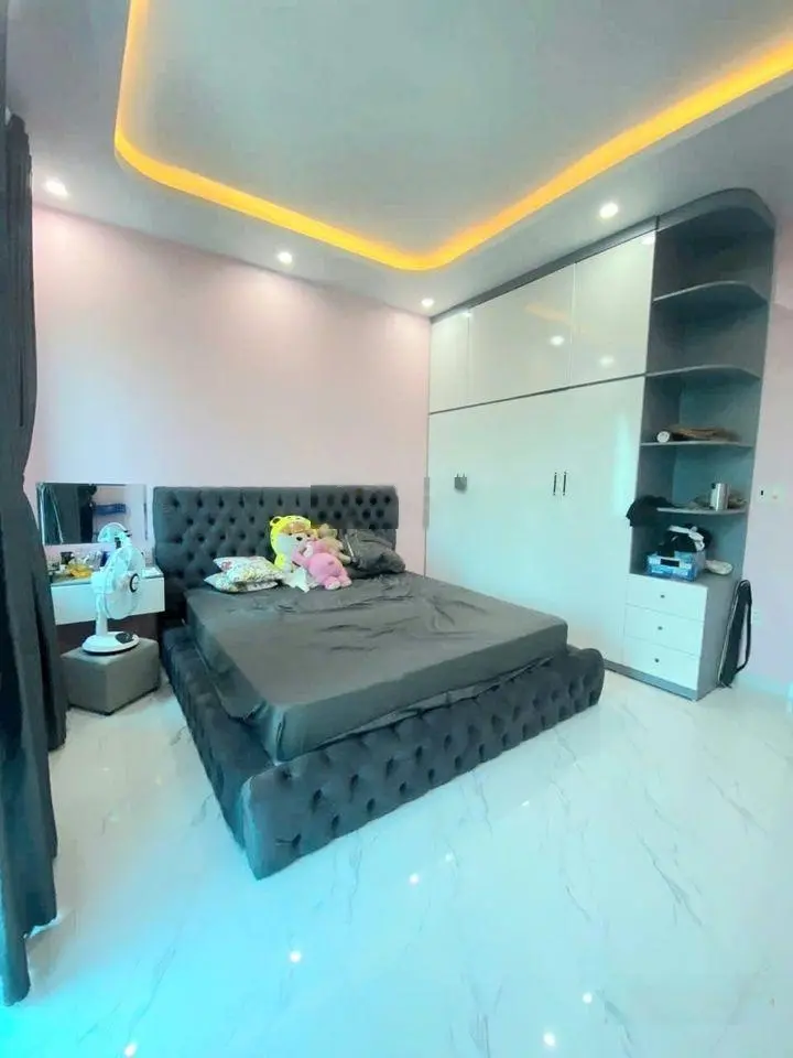 Nhà 4 tầng độc lập lô góc 2 mặt thoáng, có cầu thang máy, ô tô vào nhà tại Trang Quan An Đồng